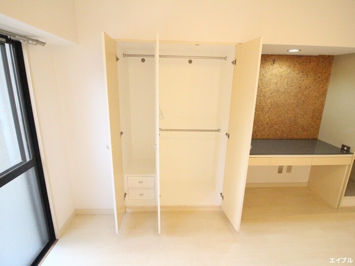 物件内観写真13　(収納)