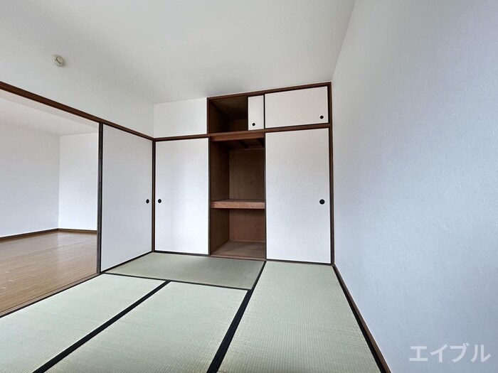 物件内観写真9　(居室)