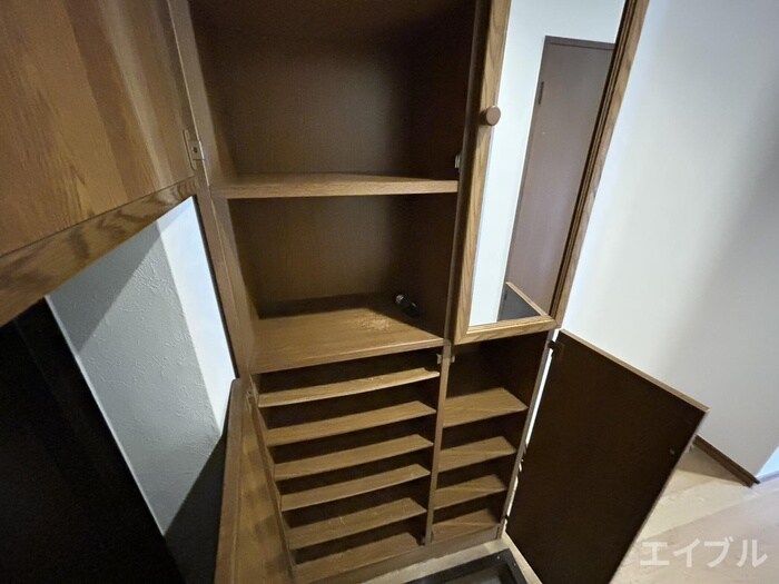 物件内観写真16　(靴箱)