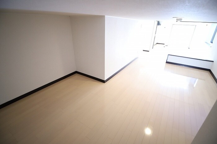 物件内観写真6　(収納)