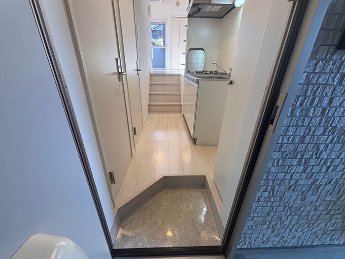 物件内観写真19　(玄関)