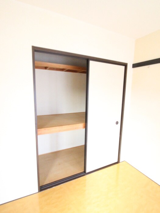 物件内観写真8　(収納)