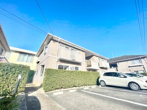 ﾚｰﾍﾞﾝﾊｲﾑB外観写真