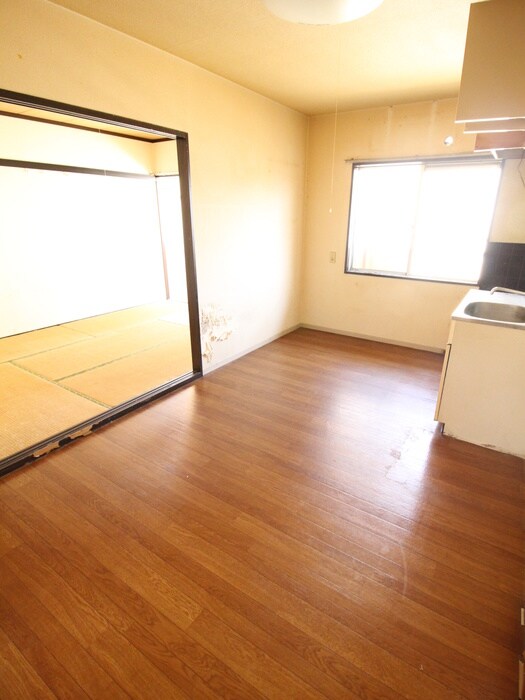 物件内観写真4　(居室)