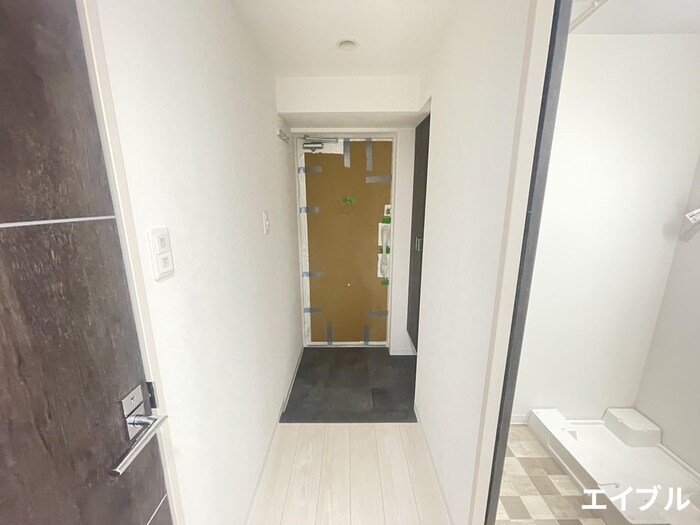 物件内観写真17　(玄関)