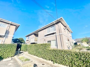 ﾚｰﾍﾞﾝﾊｲﾑC外観写真