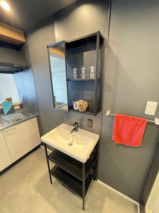 物件内観写真11　(洗面)