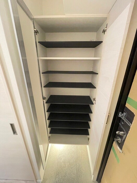 物件内観写真16　(靴箱)