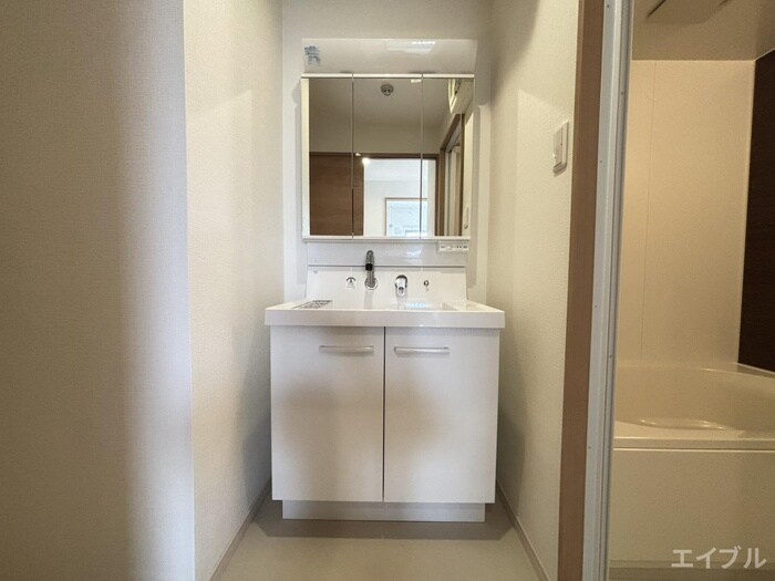 物件内観写真11　(洗面)