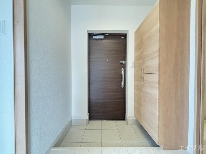物件内観写真15　(玄関)