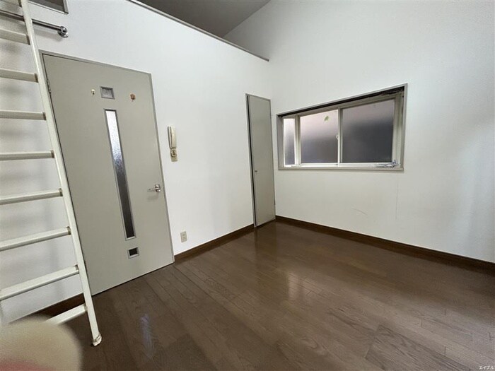 物件内観写真10　(居室)