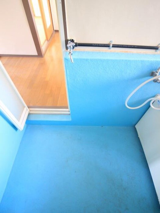 物件内観写真12　(洗濯機置場)