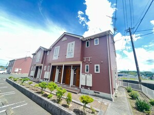 シャン・ド・フルールA外観写真