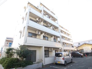 プチメゾン姪浜外観写真