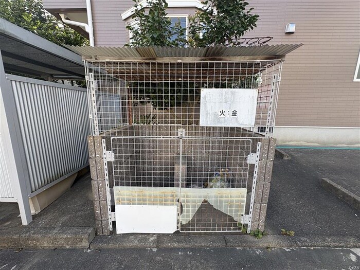 物件外観写真4　(建物設備)