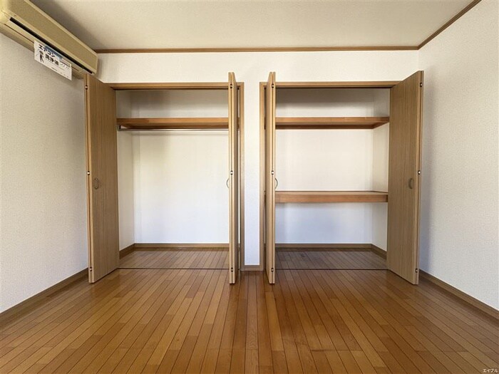 物件内観写真15　(収納)