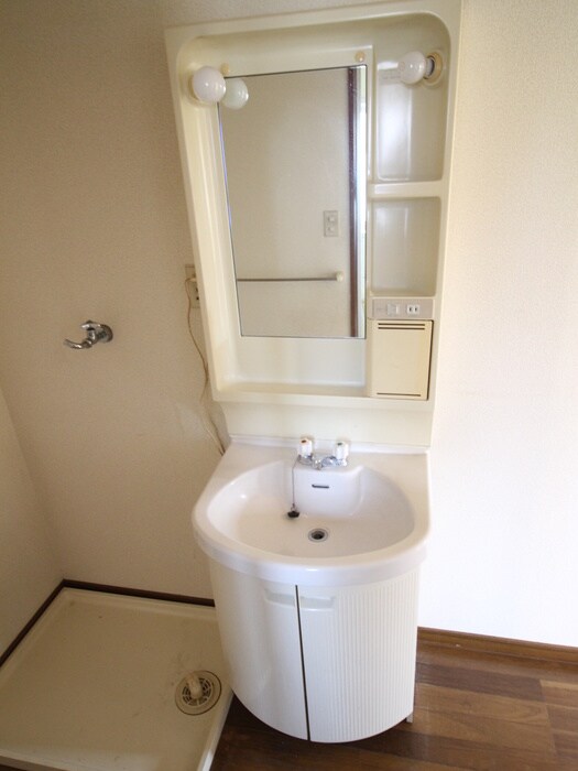 物件内観写真8　(洗面)