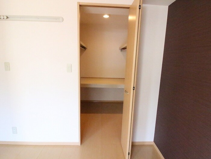 物件内観写真8　(収納)