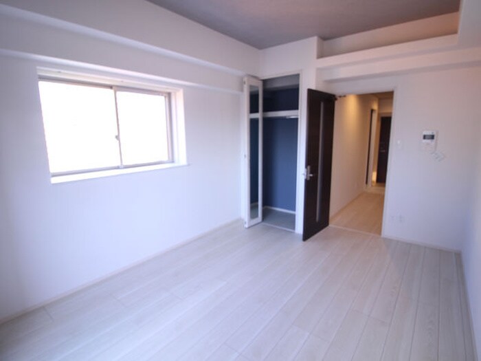 物件内観写真6　(居室)