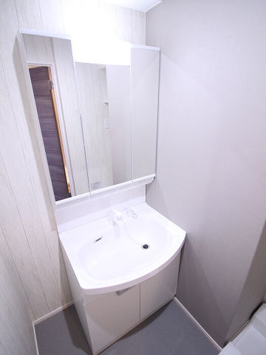 物件内観写真11　(洗面)