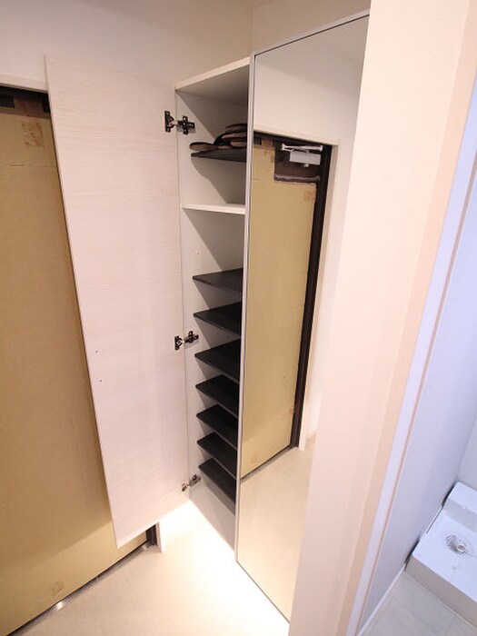 物件内観写真15　(靴箱)