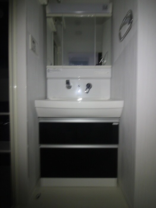 物件内観写真11　(洗面)