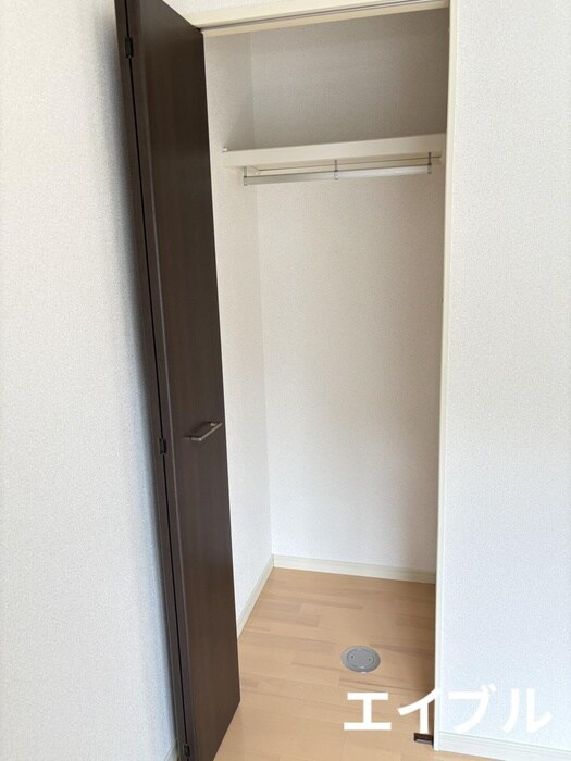 物件内観写真12　(収納)
