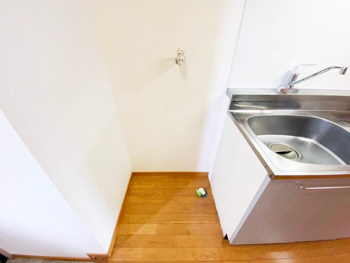 物件内観写真17　(洗濯機置場)