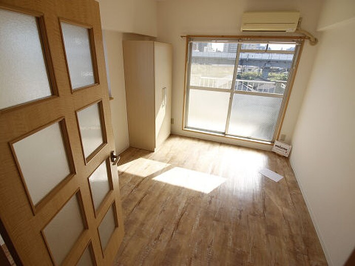 物件内観写真6　(居室)