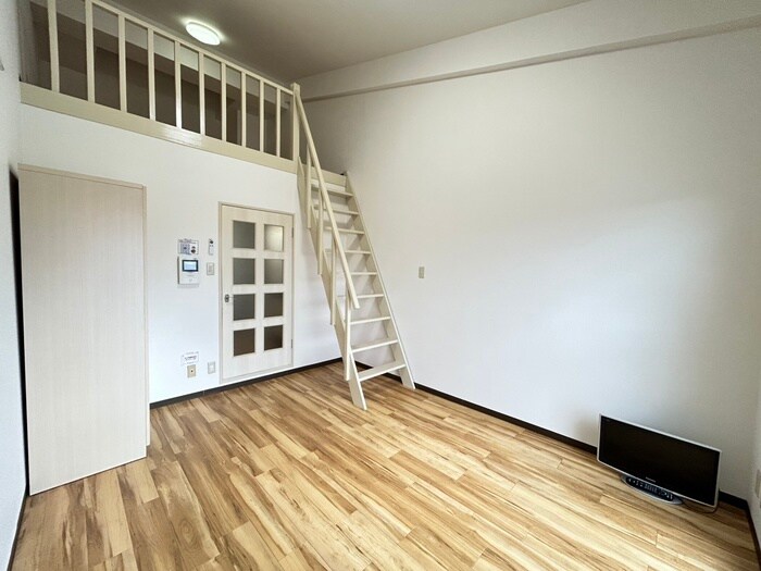 物件内観写真6　(居室)