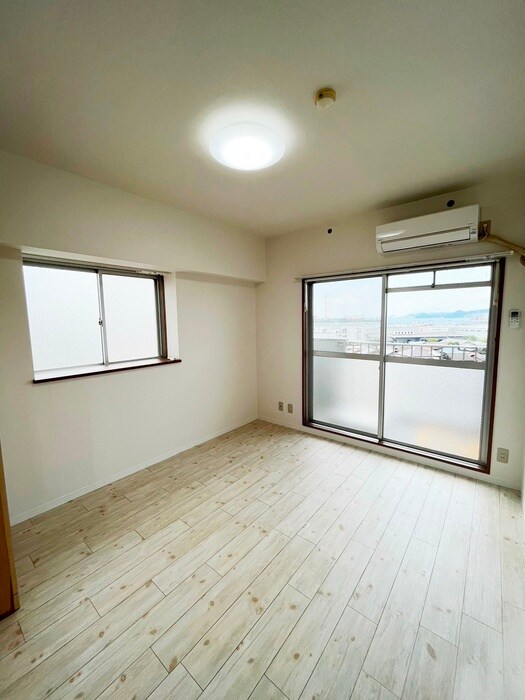 物件内観写真6　(居室)