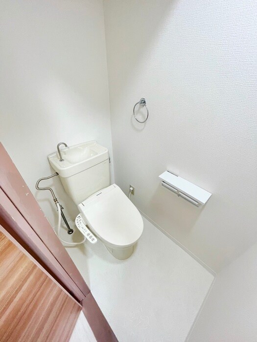 物件内観写真9　(トイレ)