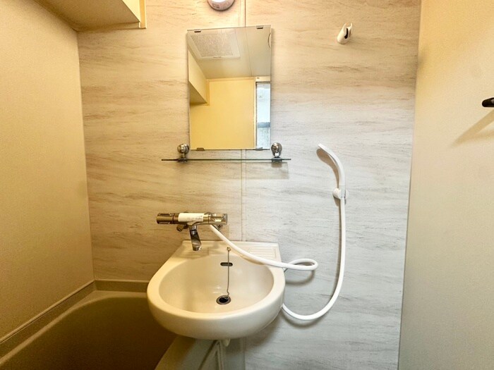 物件内観写真10　(洗面)