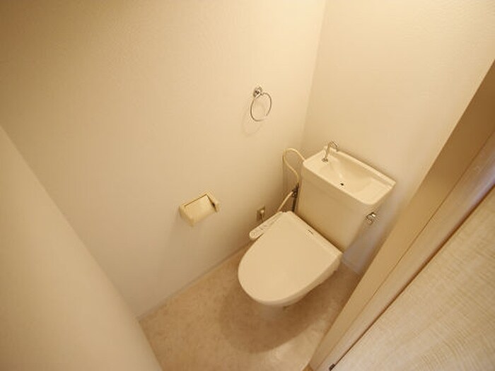 物件内観写真12　(トイレ)