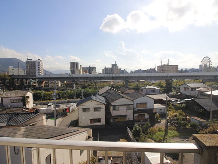 物件内観写真15　(室内からの展望)