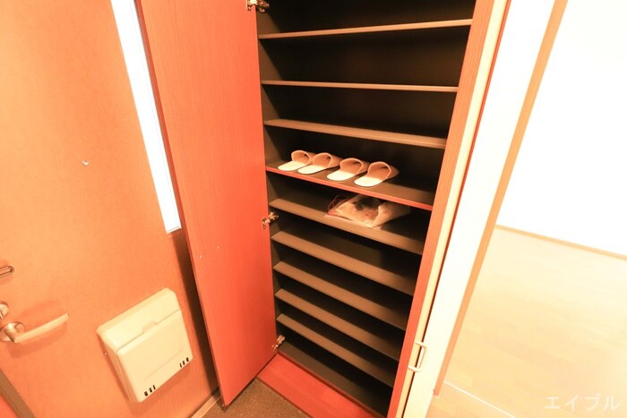 物件内観写真15　(靴箱)