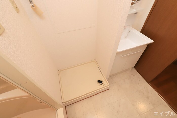 物件内観写真21　(洗濯機置場)