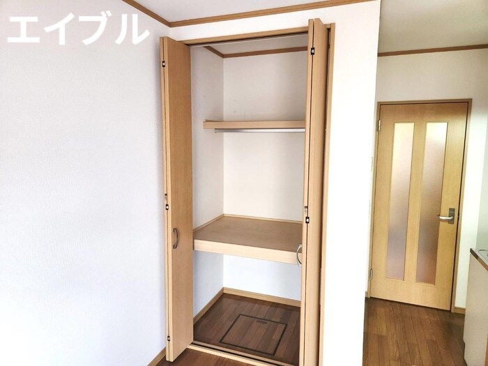 物件内観写真7　(収納)