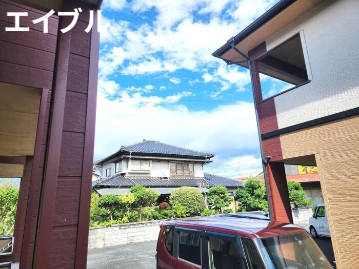 物件内観写真15　(室内からの展望)