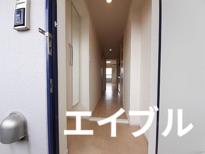 物件内観写真14　(玄関)