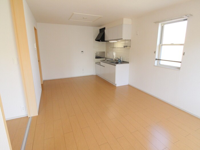 物件内観写真4　(居室)