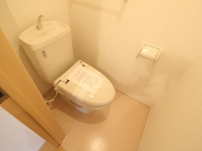 物件内観写真8　(トイレ)