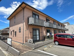 コ－ラルハイツ外観写真