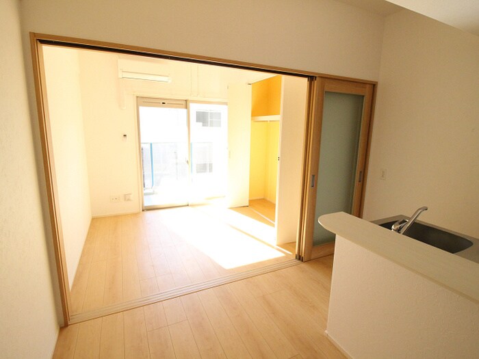 物件内観写真7　(居室)