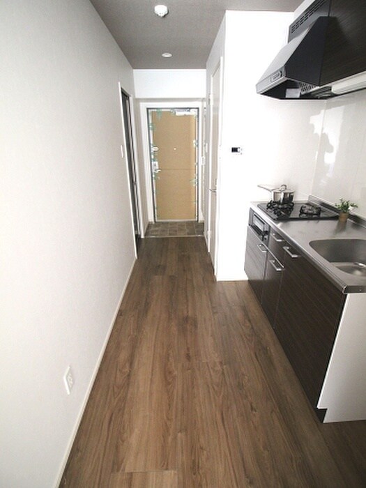 物件内観写真16　(廊下)