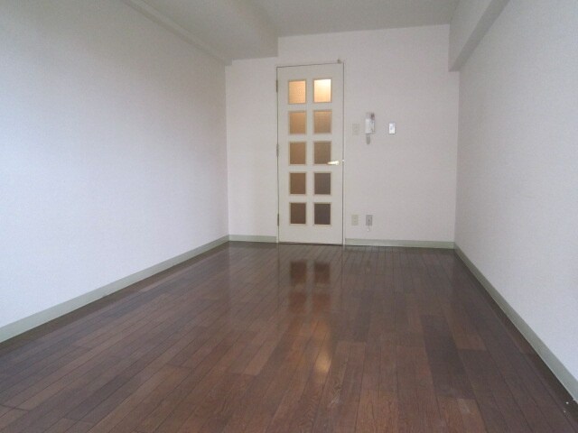 物件内観写真3　(居室)