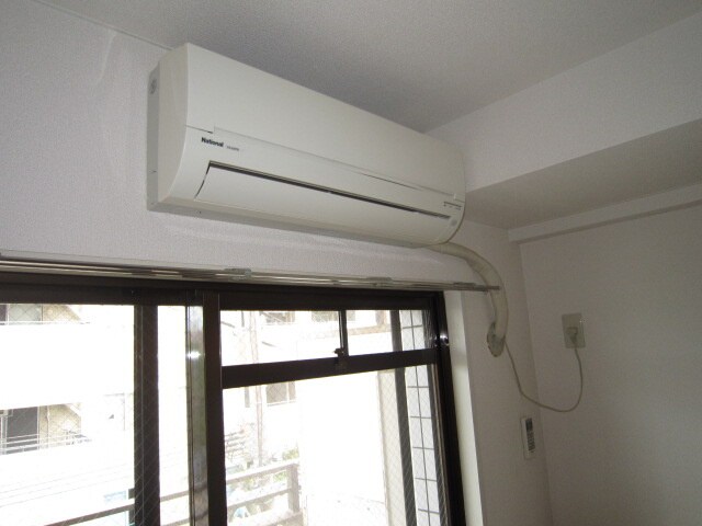 物件内観写真4　(居室)