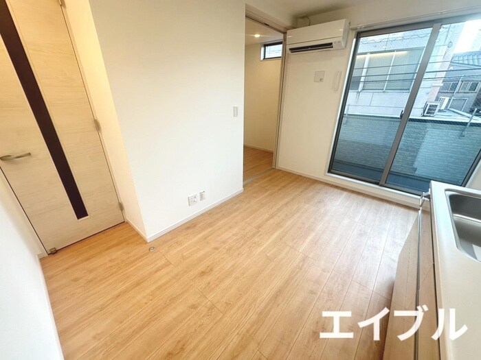 物件内観写真5　(居室)