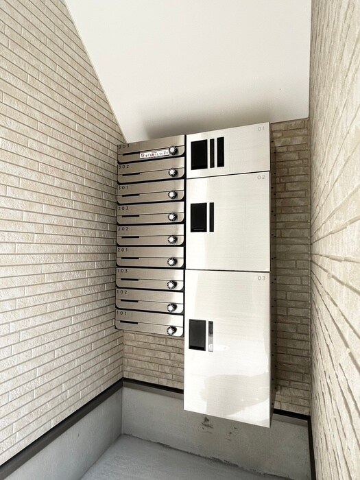 物件外観写真4　(建物設備)