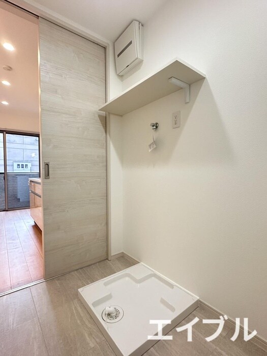 物件内観写真9　(洗濯機置場)